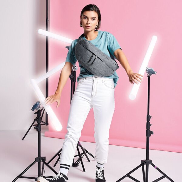 Oversized cross body bag Thumbnail